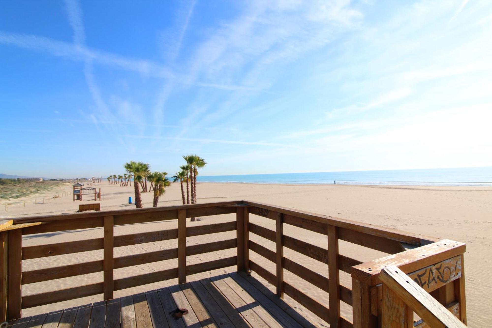 Global Properties, Apartamento Con Terraza Y Vistas Al Mar Y A La Montana Canet d'En Berenguer Exterior photo